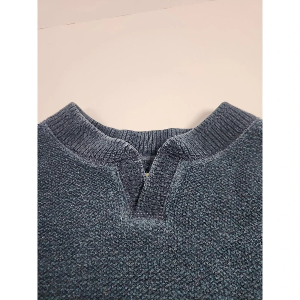 Tommy Bahama Mens Blue Sweater Medium M 100% Cotton Textured Knit V-Neck
